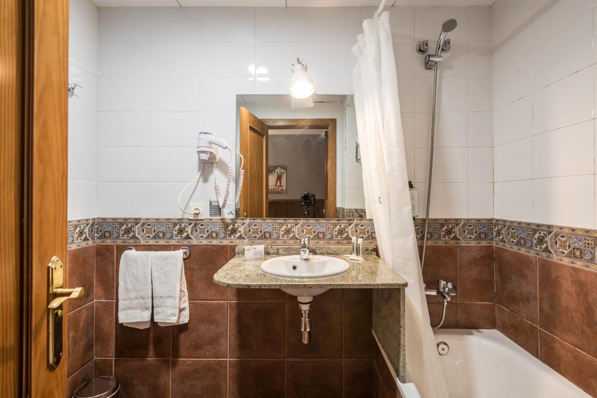 Hotel Snoe Beret Vielha Kültér fotó