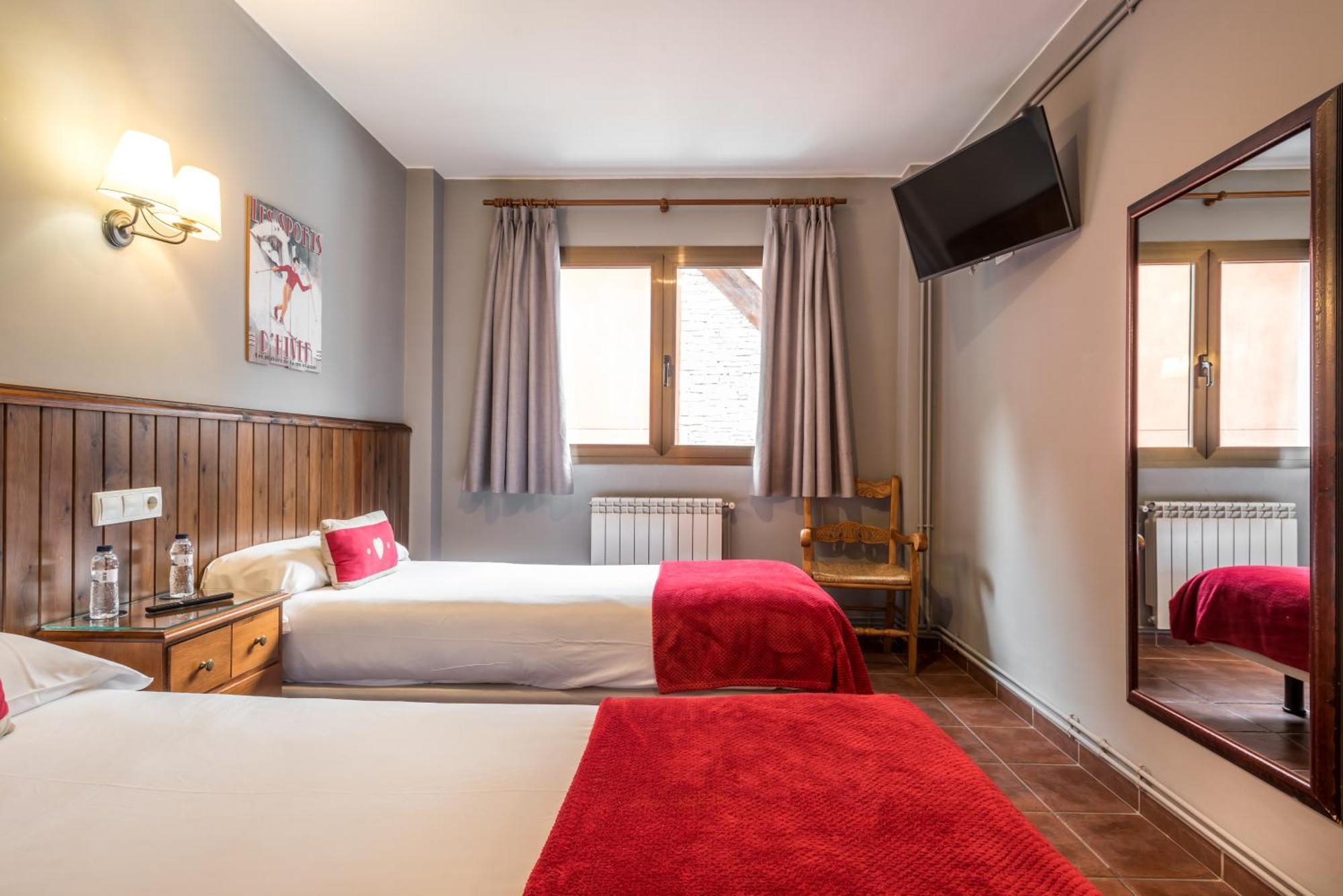 Hotel Snoe Beret Vielha Kültér fotó